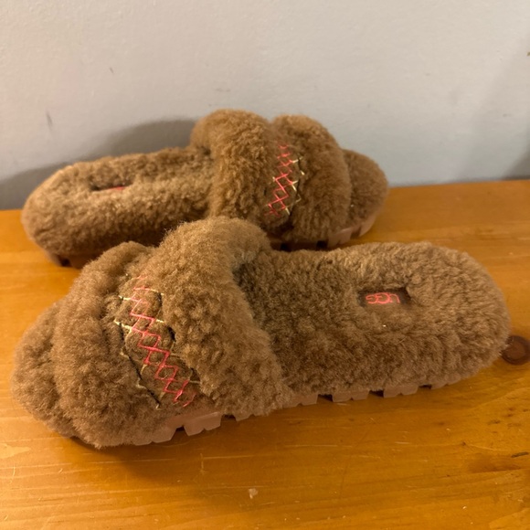 UGG Platform Slippers Clogs Natural Size Women 7 Brown Pink Cozy Comfy - Picture 3 of 11